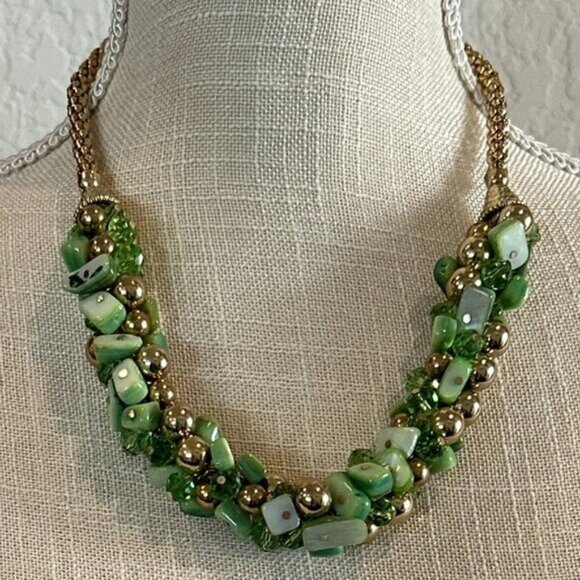 Jewelry - Gorgeous Necklace Green Glass and Mixed Materials